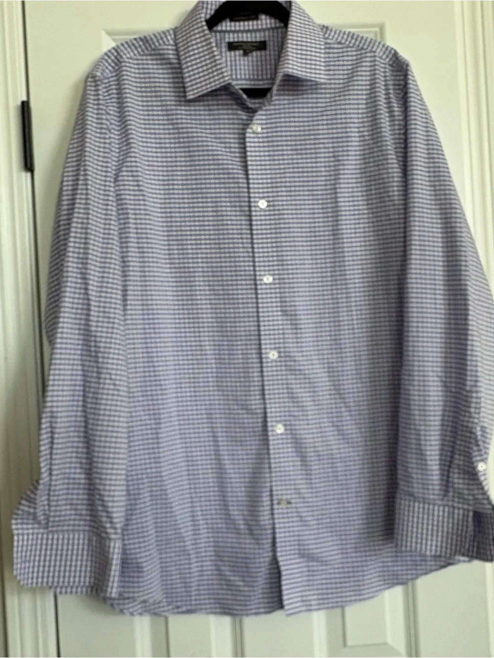 Banana Republic Men's Blue and White Dress Shirt